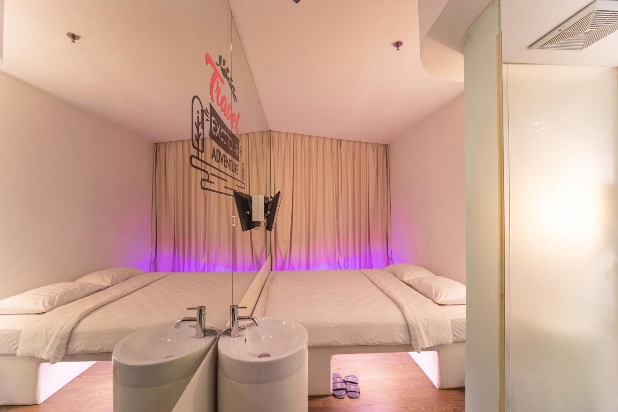 J Icon Hip Hotel Balikpapan  Bagian luar foto